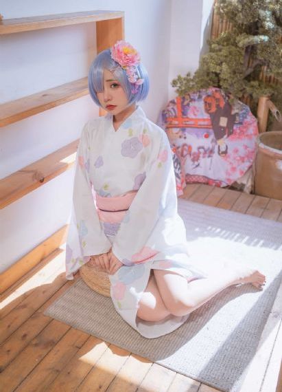 美丽的姑娘电影免费播放_蓝光电影完整版在线观看